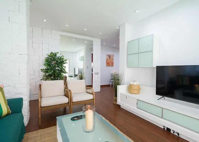 Family Ciudad Jardin Apartament